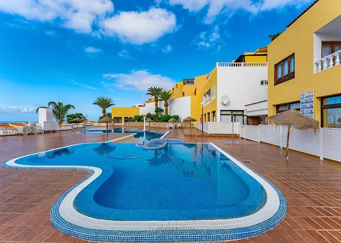Great Terrace Ac In Heated Pool Wifi Parking