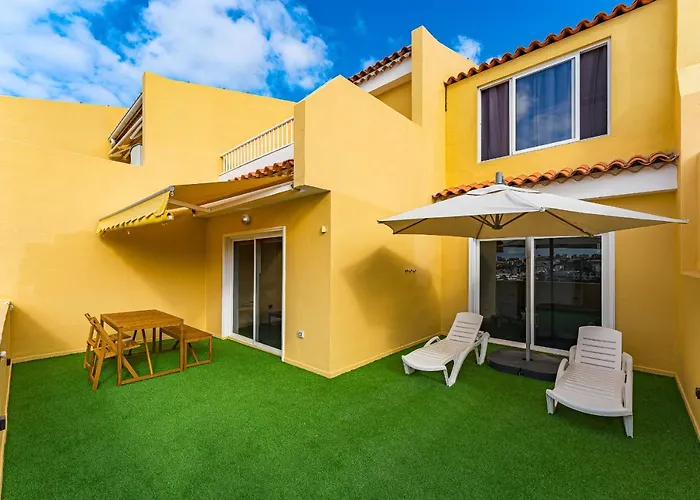 Great Terrace Ac In Heated Pool Wifi Parking Appartamento